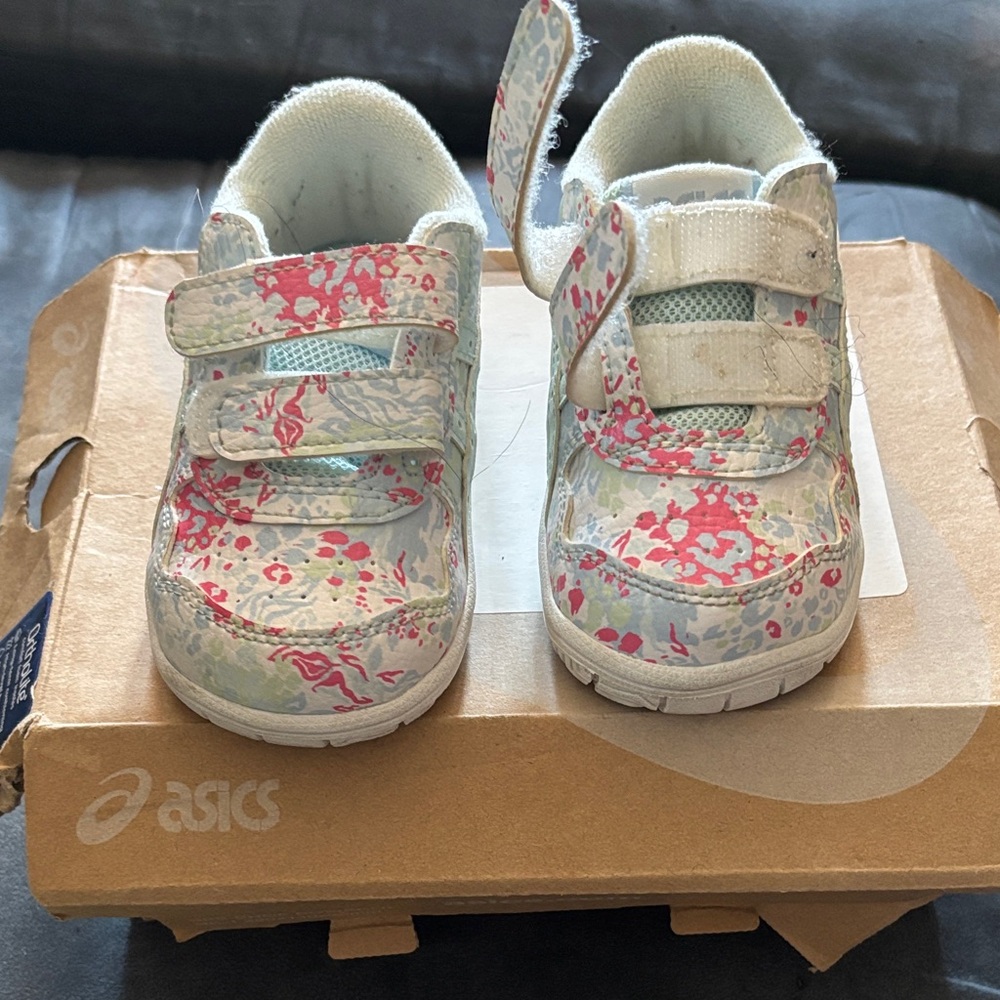 ASICS Kids Sneakers - Floral Pink and White